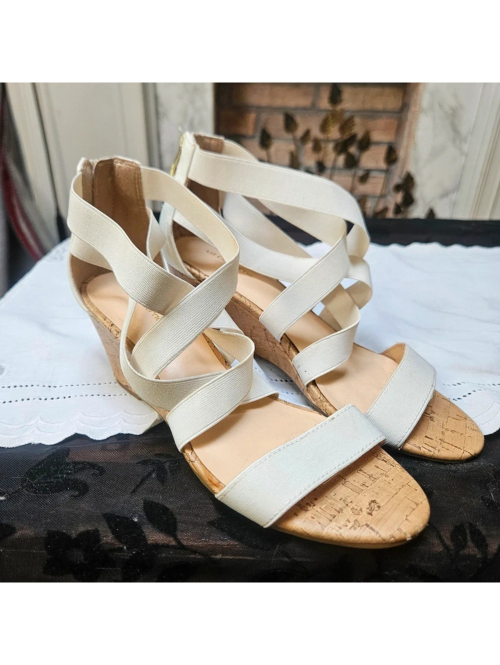 Liz claiborne white wedge strappy heels faux cork sz 7.5